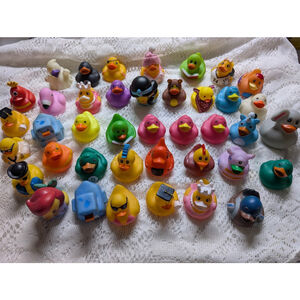 Rubber Duck Toy Lot of 40 JEEP Various Colorful Ducks Rubber Ducky